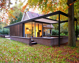 modern huis ontwerp met glas en staal